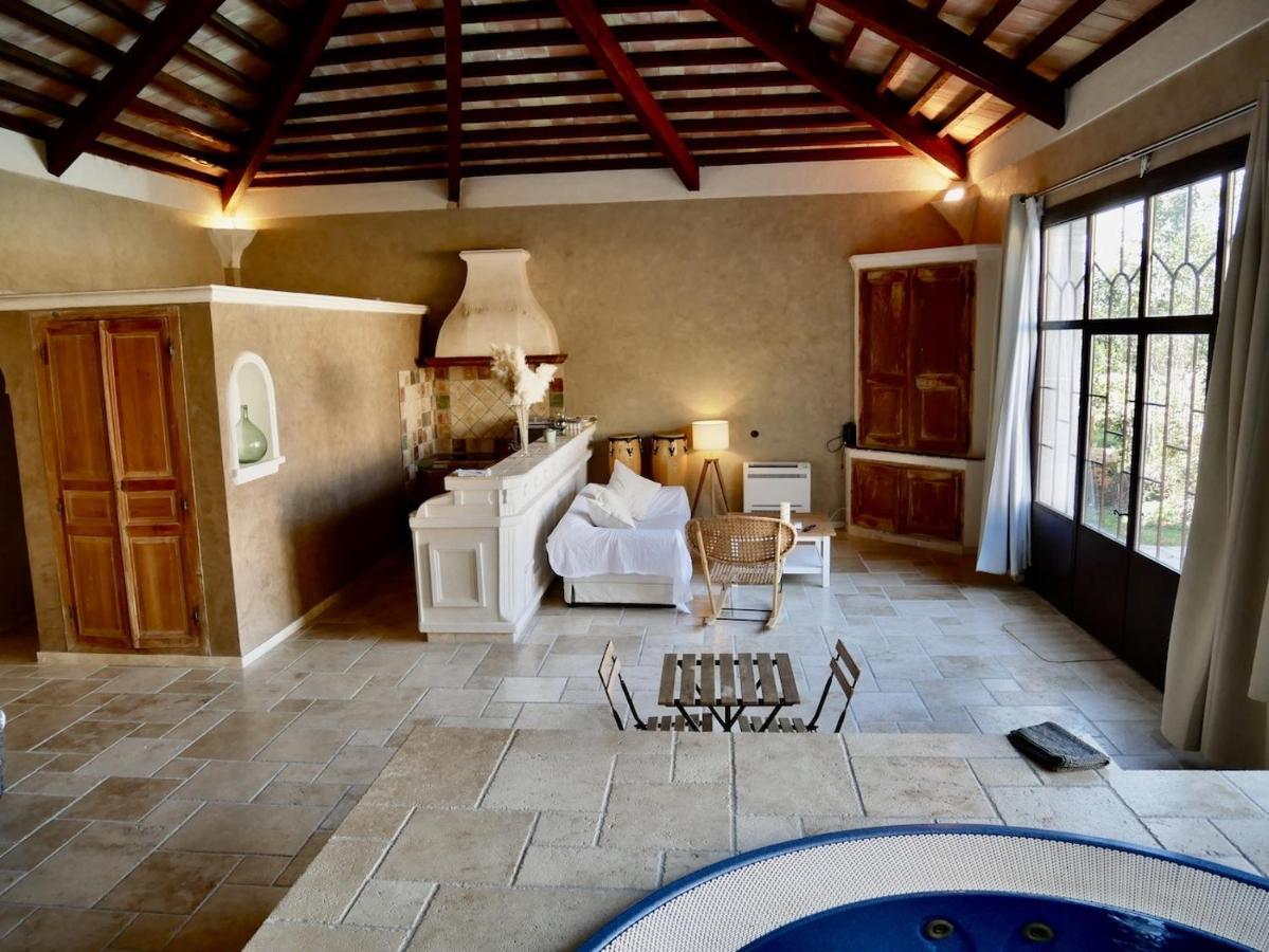 Ventabren Le Pool House - Private Jacuzzi - Mas Des Sous Bois酒店 外观 照片